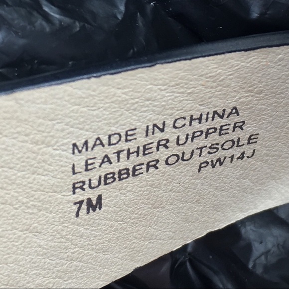 Michael Kors Black Leather Zip Front Heels Sz 7 - Picture 6 of 6